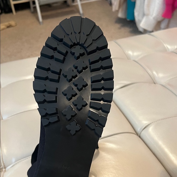 Kate Spade Black Lace-Up Women's Boots - Picture 6 of 7